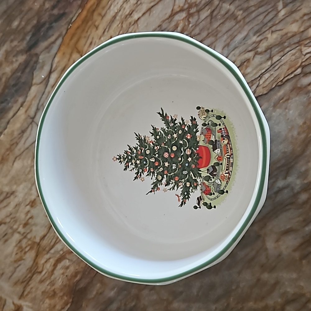 PFALTZGRAFF Christmas soup, cereal, ice cream bowl